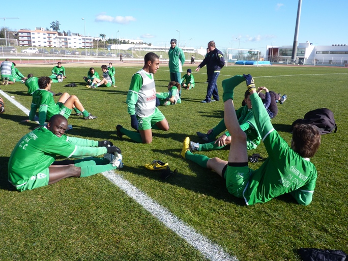 Jogadores legais, assegura Mendes