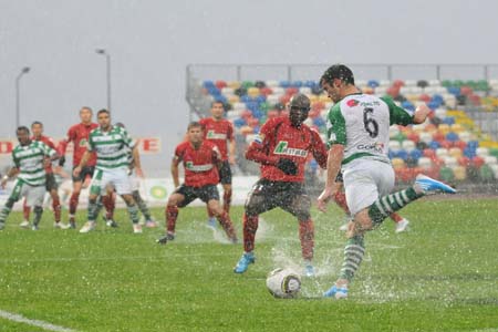 Empate positivo em Penafiel