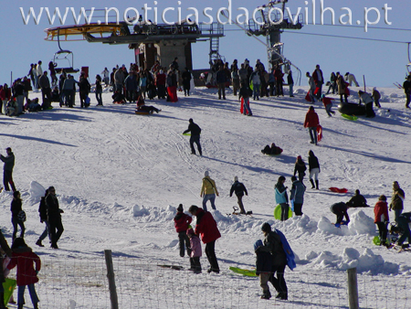 Chalés lotados para a passagem de ano