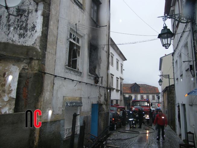 Incêndio desaloja idosa no Centro Histórico da Covilhã