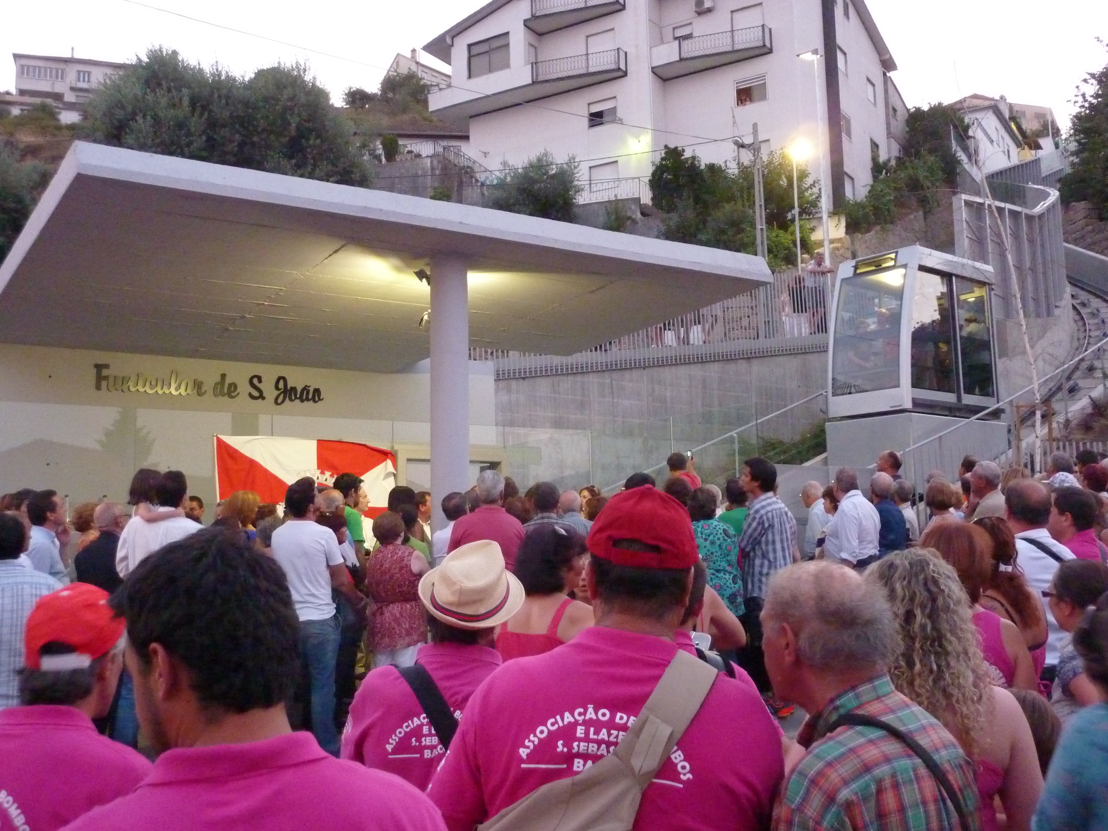 Funicular de São João parado há mais de um mês