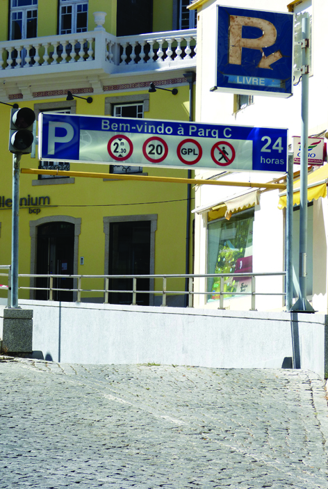 Dez anos a pagar estacionamento