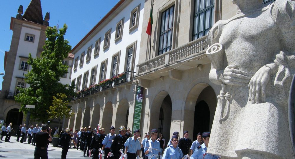 Bombeiros comemoram 144 anos