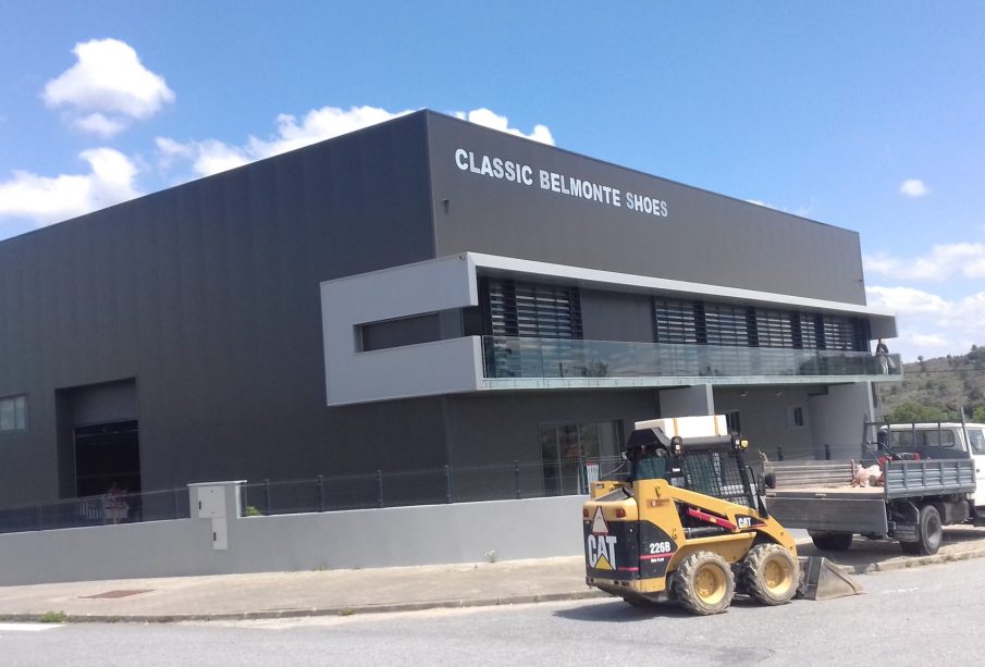 Fábrica de calçado não laborou hoje